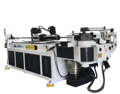 Autojen pakoputken taivutus